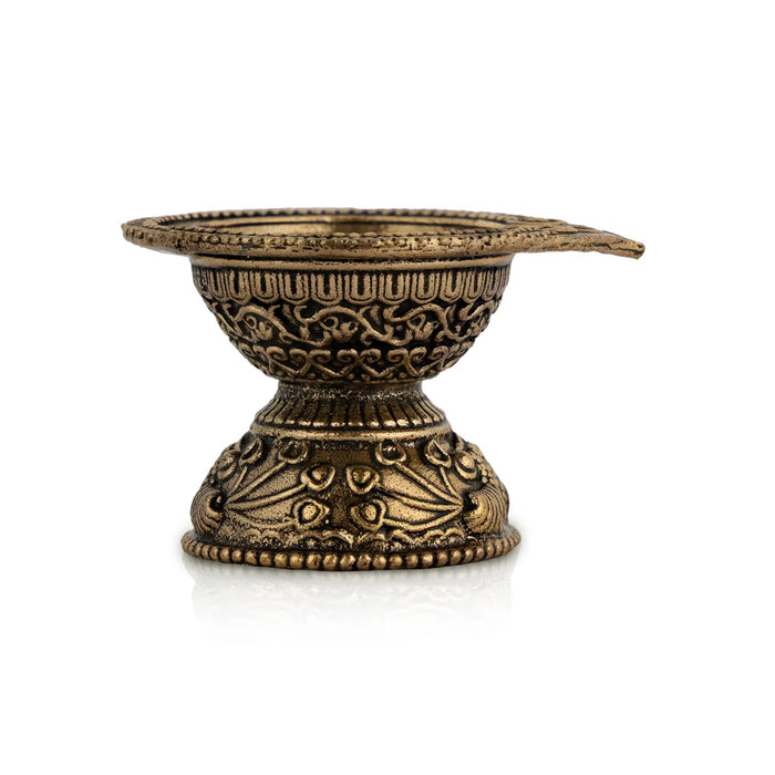 Brass Diya with Base – 2 x 1.25 Inches | Deisgned Brass Lamp / Brass Deepam / Pooja Vilakku for Home & Temple