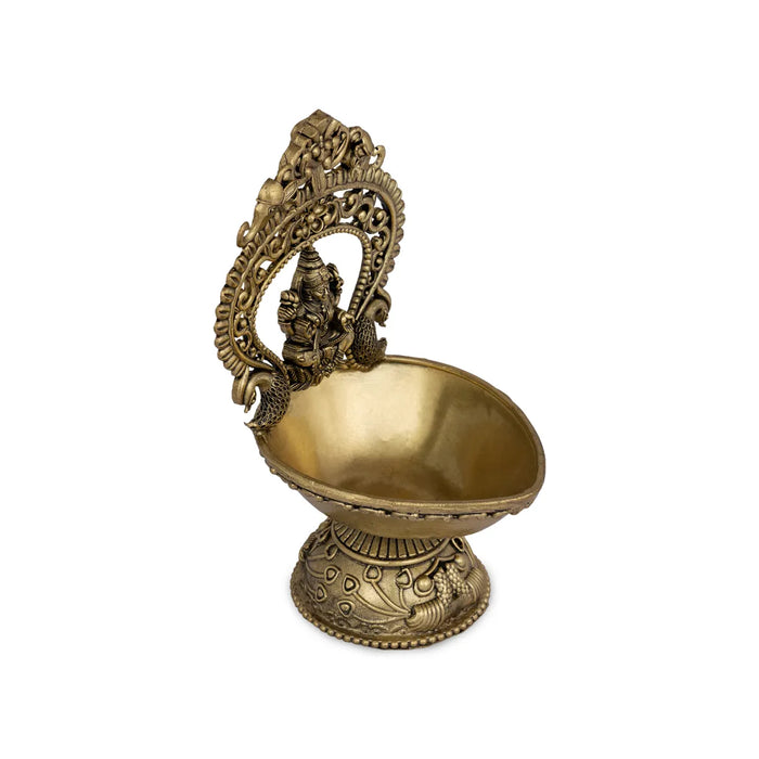 Lamp With Lakshmi Murti - 5.5 x 3 Inches | Brass Vilakku With Base/ Antique Polish Deepam for Pooja