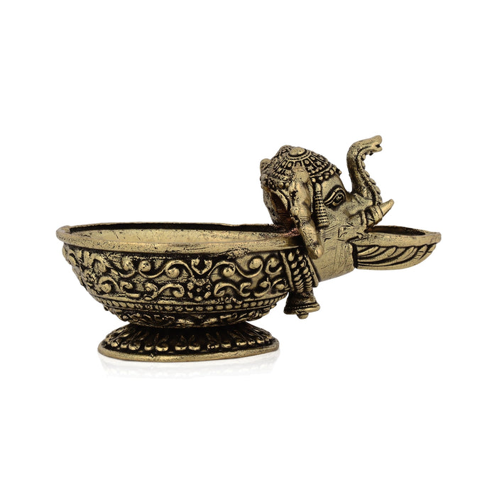 Elephant Face Deepam - 2 x 1.5 Inches | Antique Brass Vilakku / Decorative Lamp / Oil Diya for Pooja Room
