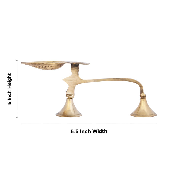 Brass Aarti - 5 x 5.5 Inches | One Mukh Spoon Karpoora Burner/ Pooja Aarti/ Aarti Diya for Home/ 60 Gms Approx - Kapur Aarti