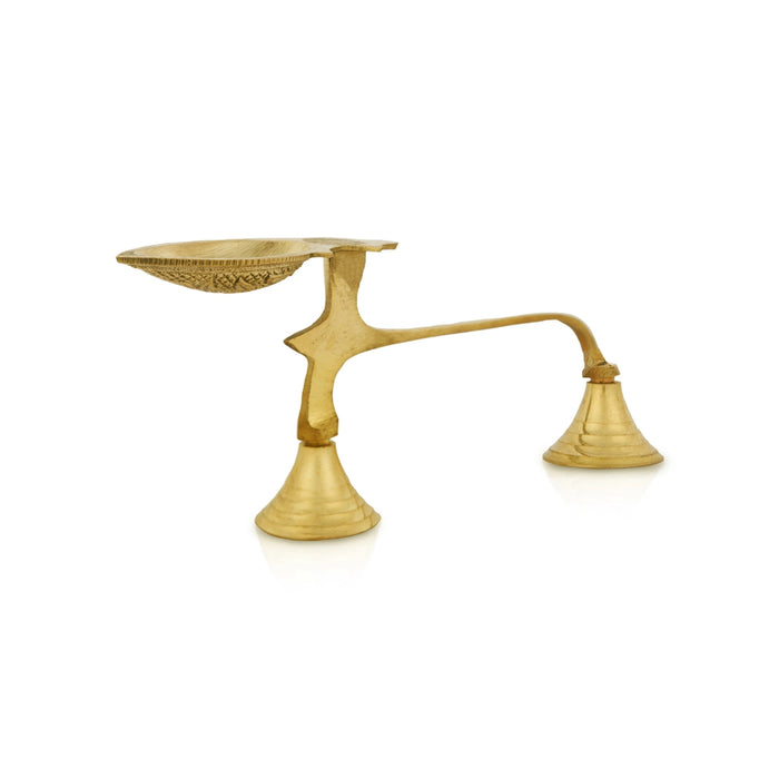 One Mukh Aarti - 3 X 6.5 Inches | Brass Aarti/ Kapoor Dhani/ Camphor Burner With Handle For Daily Pooja Use - Kapur Aarti