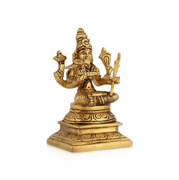 Kamakshi Amman Sitting On Base Statue - 5 x 3.8 Inches | Antique Brass Idol/ Kamatchi Maa Figurine For Pooja