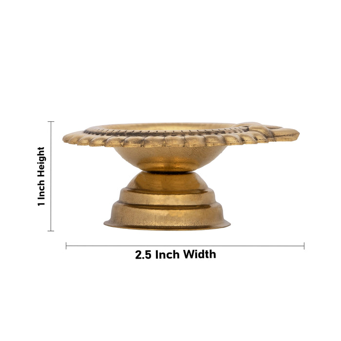 Kubera Deepam with Base - 1 x 2.5 Inches | Lakshmi Kubera Vilakku/ Brass Laxmi Kubera Deepam for Pooja/ 20 Gms - Kuber Deep