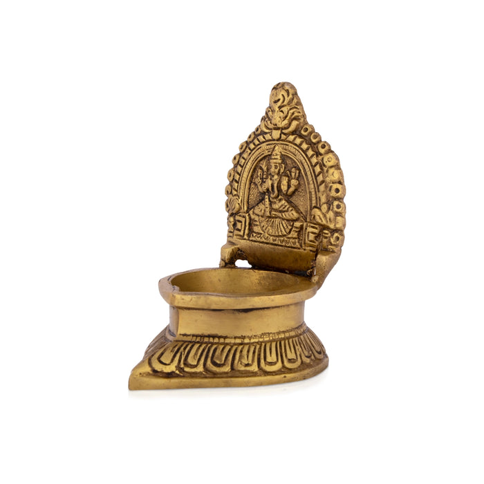 Kamakshi Deepam - 4 x 3.5 Inches | Kamatchi Vilakku/ Brass Lamp for Pooja/ 440 Gms Approx