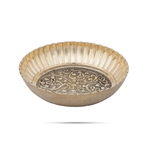 Brass Plate - 1 x 4 Inches | Pheldar Design Thali Plate/ Pooja Plate for Home/ 95 Gms Approx - Pooja Plate & Tray