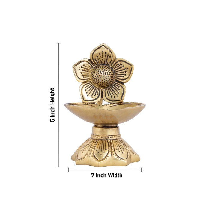 Flower Design Deepam - 5 x 7 Inches | Antique Brass Vilakku/ Decorative Lamp for Pooja/ 715 Gms Approx - Decorative Lamp