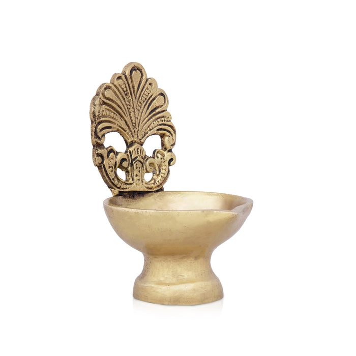 Brass Vilakku with Base - 3.5 x 2.5 Inches | Antique Brass Flower Lamp for Pooja/ 200 Gms Approx - Decorative Lamp