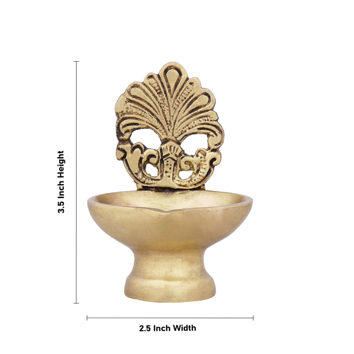 Brass Vilakku with Base - 3.5 x 2.5 Inches | Antique Brass Flower Lamp for Pooja/ 200 Gms Approx - Decorative Lamp