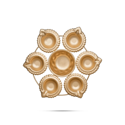 Urli With 6 Diya - 1 x 7 Inches | Uruli/ Flower Pot for Pooja/ 105 Gms Approx - Uruli & Flower Pot