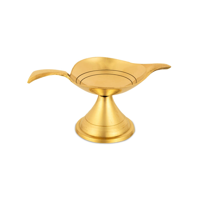 Pan Leaf Deep Aarti - 1.5 x 4 Inches | Brass Aarti/ Kapoor Dhani/ Camphor Burner With Handle For Daily Pooja Use