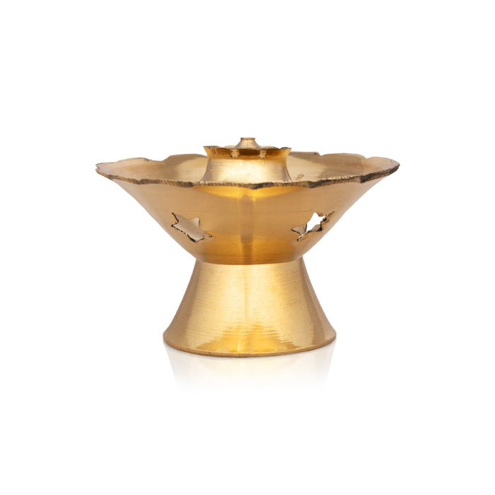 Agarbathi Stand - 1.5 x 2.5 Inches | Brass Agarbatti Holder/ Kamal Design Incense Stick Holder for Pooja/ 30 Gms - Agarbathi Stand