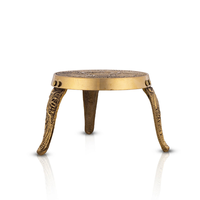 Mukkali Stool - 2.25 x 2.75 Inches | Brass Pooja Stand/ Brass Stand/ Mukkali Stand for Deity/ 140 Gms Approx - Pooja Aasan & Bajot & Pooja Mat