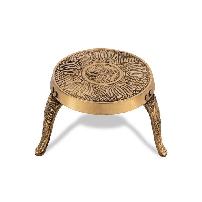 Mukkali Stool - 2.25 x 2.75 Inches | Brass Pooja Stand/ Brass Stand/ Mukkali Stand for Deity/ 140 Gms Approx - Pooja Aasan & Bajot & Pooja Mat