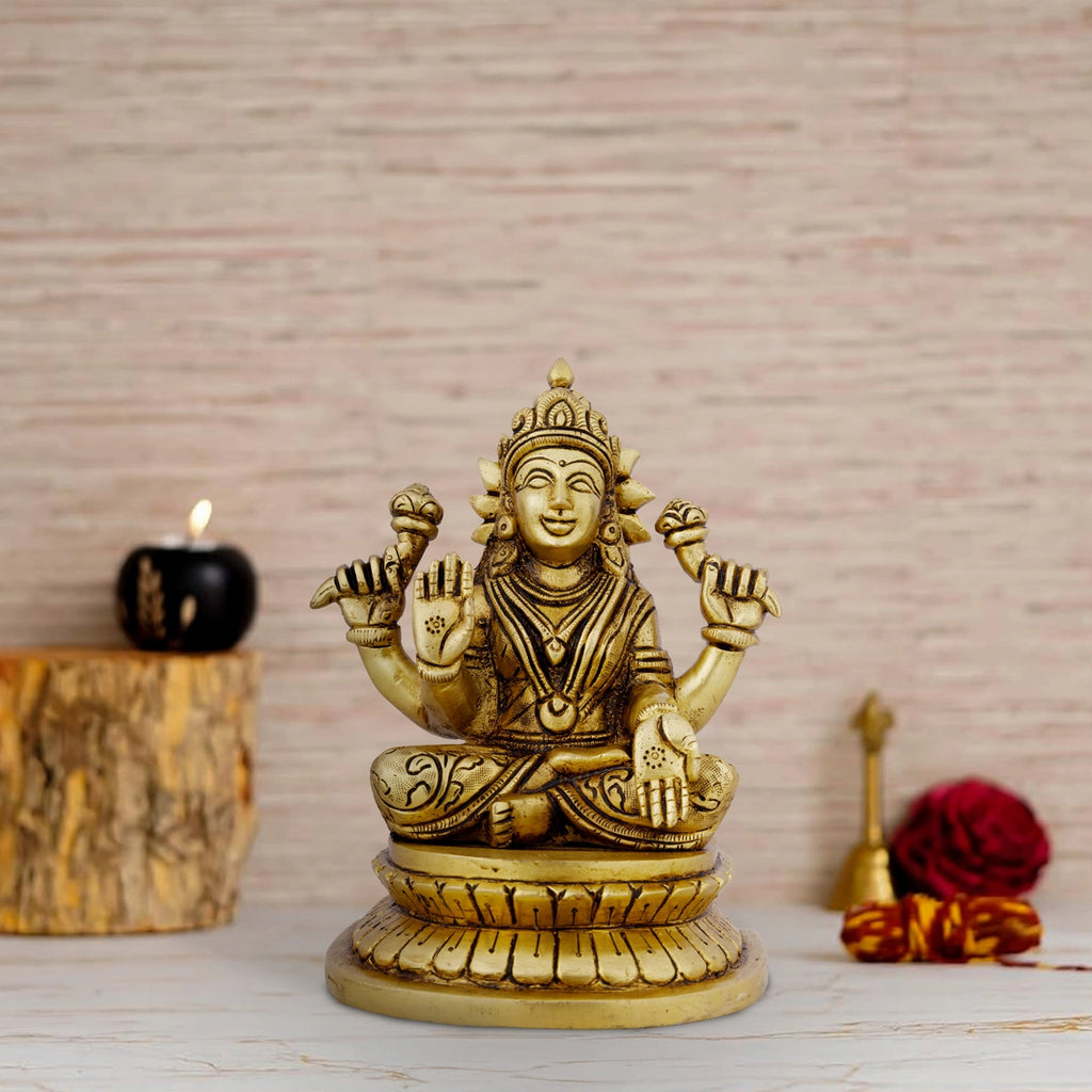 Lakshmi Idol - 7 x 5 Inches | Antique Brass Idol/ Laxmi Murti/ Lakshmi Murti for Pooja/ 1.680 Kgs Approx