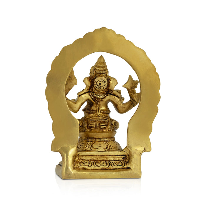 Ganesha Sitting On Square Base with Arch Murti - 5.5 x 4.5 Inches | Antique Brass Statue/ Vinayagar Idol For Pooja - Brass Murties