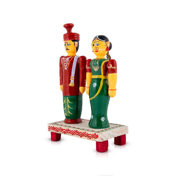 Bride and Groom Statue - 8.5 x 5.5 Inches | Kondapalli Wooden Doll / Wedding Couple Idol for Home Decor