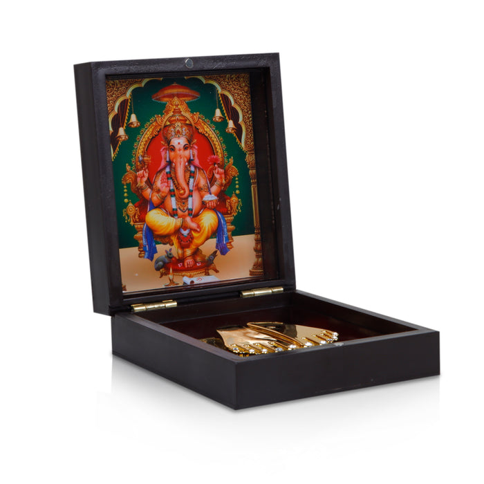 Pooja Box - Plain | Charan Paduka Box/ Ganesha Padham Box for Pooja - Pooja Box & Paduka