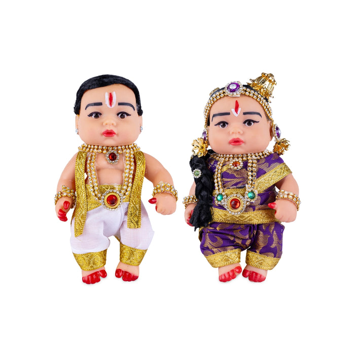 Young Couple Plastic Golu Bommai Pair - 8 x 4.5 Inches | Giri Golu Doll/ Navaratri Golu Bomma/ Gombe/ Bommai - Plastic Bommai
