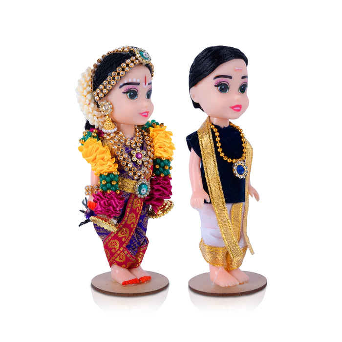 Bride and Groom Plastic Golu Bommai - 7 x 2.5 Inches | Giri Golu Doll/ Navaratri Golu Bomma/ Gombe