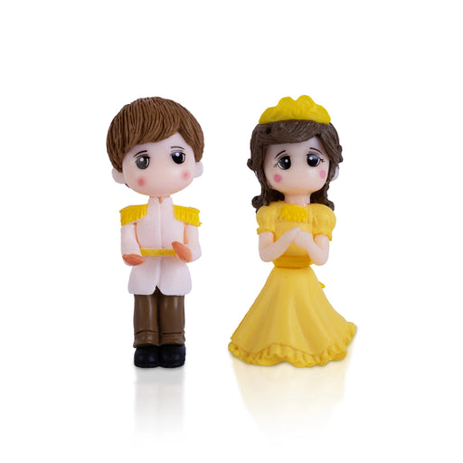 Young Couple Pair - 2 X 1 Inches | Cute Couple/ Sweet Couple/ Resin Showpiece For Home Decor - Fibre Murties
