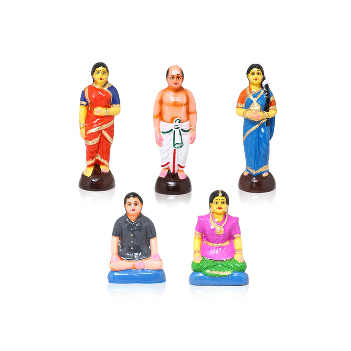 Iyer Kalyanam Paper Mache Golu Bommai Set - 14 x 13.5 Inches | Giri Golu Doll/Navaratri Golu Bommai/ Gombe