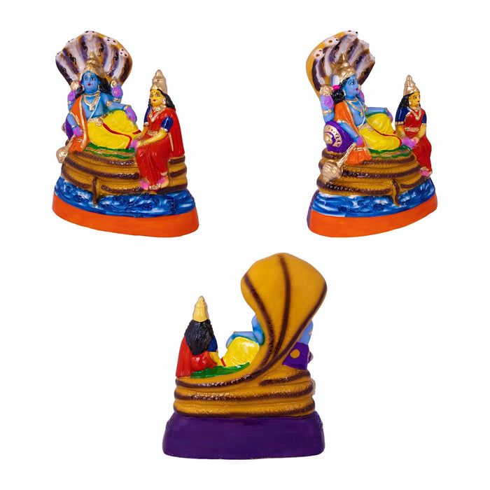Vaikundam Paper Mache Golu Bommai Set - 9 x 8 Inches | Giri Golu Doll/ Navaratri Golu Bomma/ Bommalu