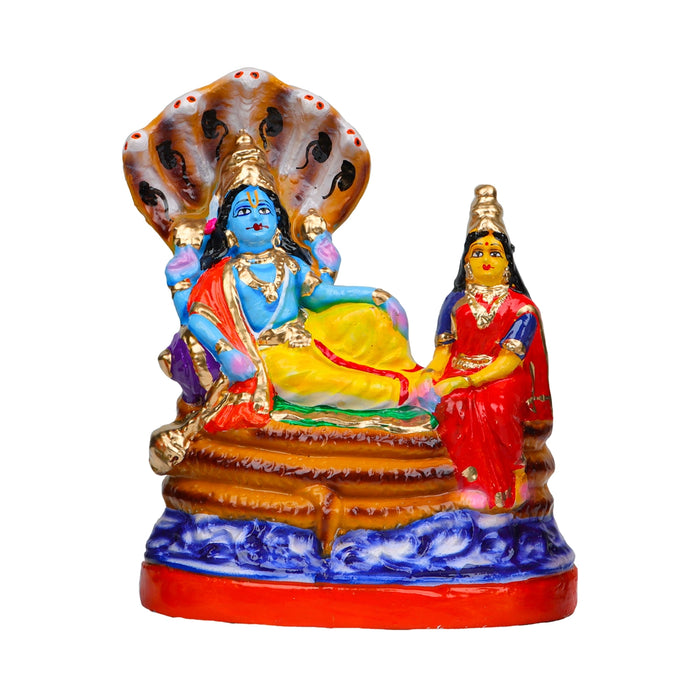 Vaikuntam Clay Golu Bommai Set - 9 x 7 Inches | Giri Golu Doll/ Dasara Doll/ Navaratri Golu Bomma/ Gombe/ Bommai