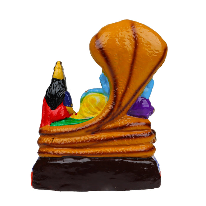 Vaikuntam Clay Golu Bommai Set - 9 x 7 Inches | Giri Golu Doll/ Dasara Doll/ Navaratri Golu Bomma/ Gombe/ Bommai