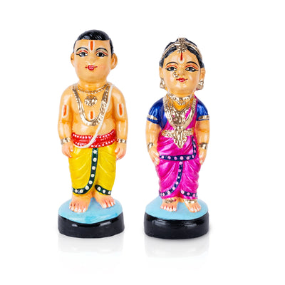 Iyengar Young Couple Clay Golu Bommai Pair - 7 x 2.5 Inches | Giri Golu Doll/Navaratri Golu Bomma/Gombe/Bommai