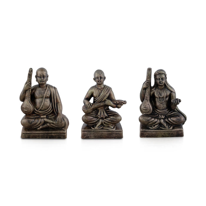 Sangeetha Mummoorthigal Clay Golu Bommai Set - 6 x 4 Inches | Giri Golu Doll/ Navaratri Golu Bomma/Gombe/Bommai - Clay Kolu Bommai