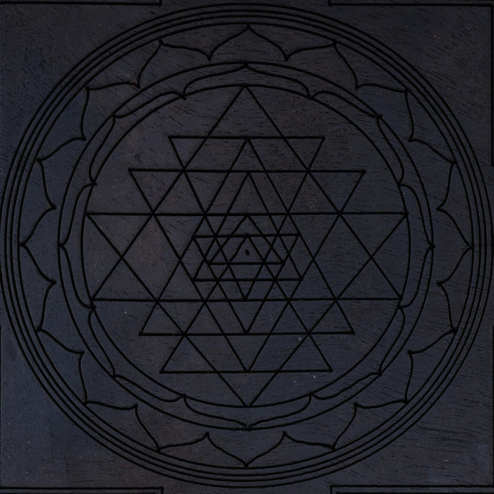 Shri Yantra - 3 x 3 Inches | Karungali Yantram/ Ebony Yantram/ Sri Yantra for Pooja & Wall - Maha Meru & Yantra