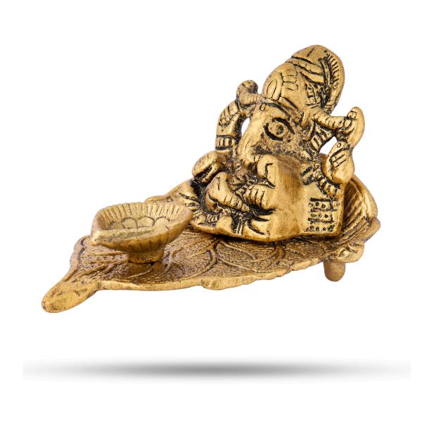 Leaf Ganesh Murti Deep - 3 x 3.5 Inches | Ganapati Vilakku/ Aluminium Statue/ Vinayagar Lamp for Pooja